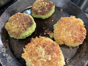 Falafler af grønne og gule ærter